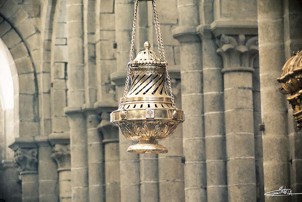 Tan solo un momento...: "BOTAFUMEIRO". Santiago de Compostela. Tan solo un momento...: "BOTAFUMEIRO". Santiago de Compostela.