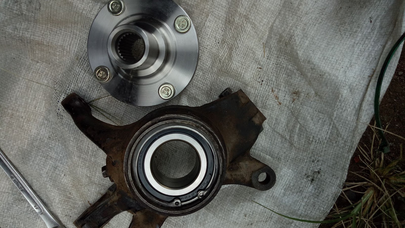 Ganti bearing roda depan dan wheelhub Aerio {Boy Mbam}