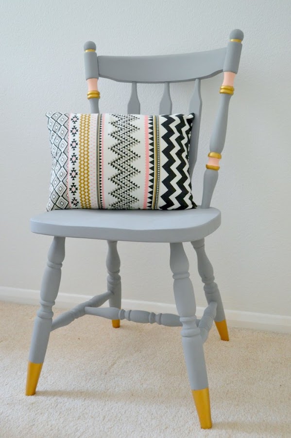 Silla antigua pintada con chalk paint