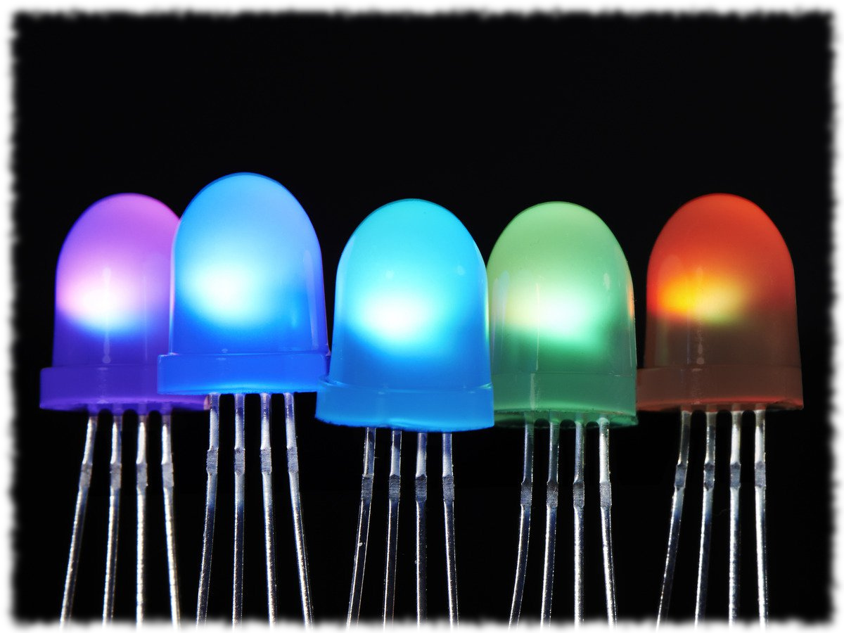 Des NeoPixels en LED 5mm et 8mm (WS2812, SK6812) - MCHobby - Le Blog