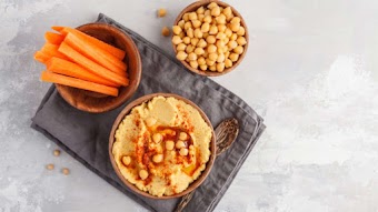 Hummus de cenoura com tomate para a ansiedade e saúde do coração Hummus de cenoura com tomate para a ansiedade e saúde do coração