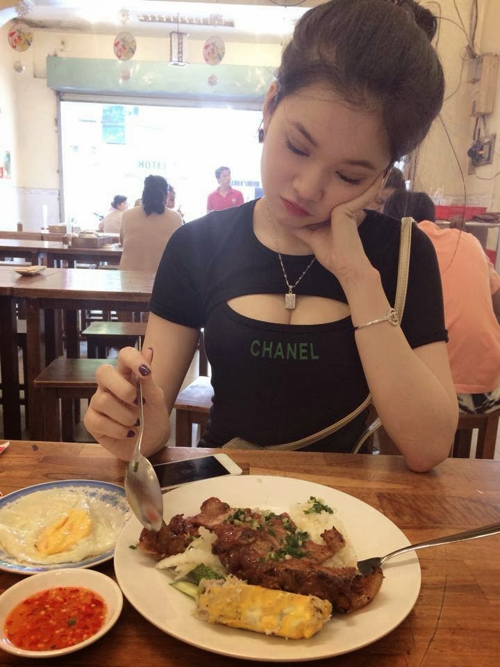 Mời các thánh soi hộ em này