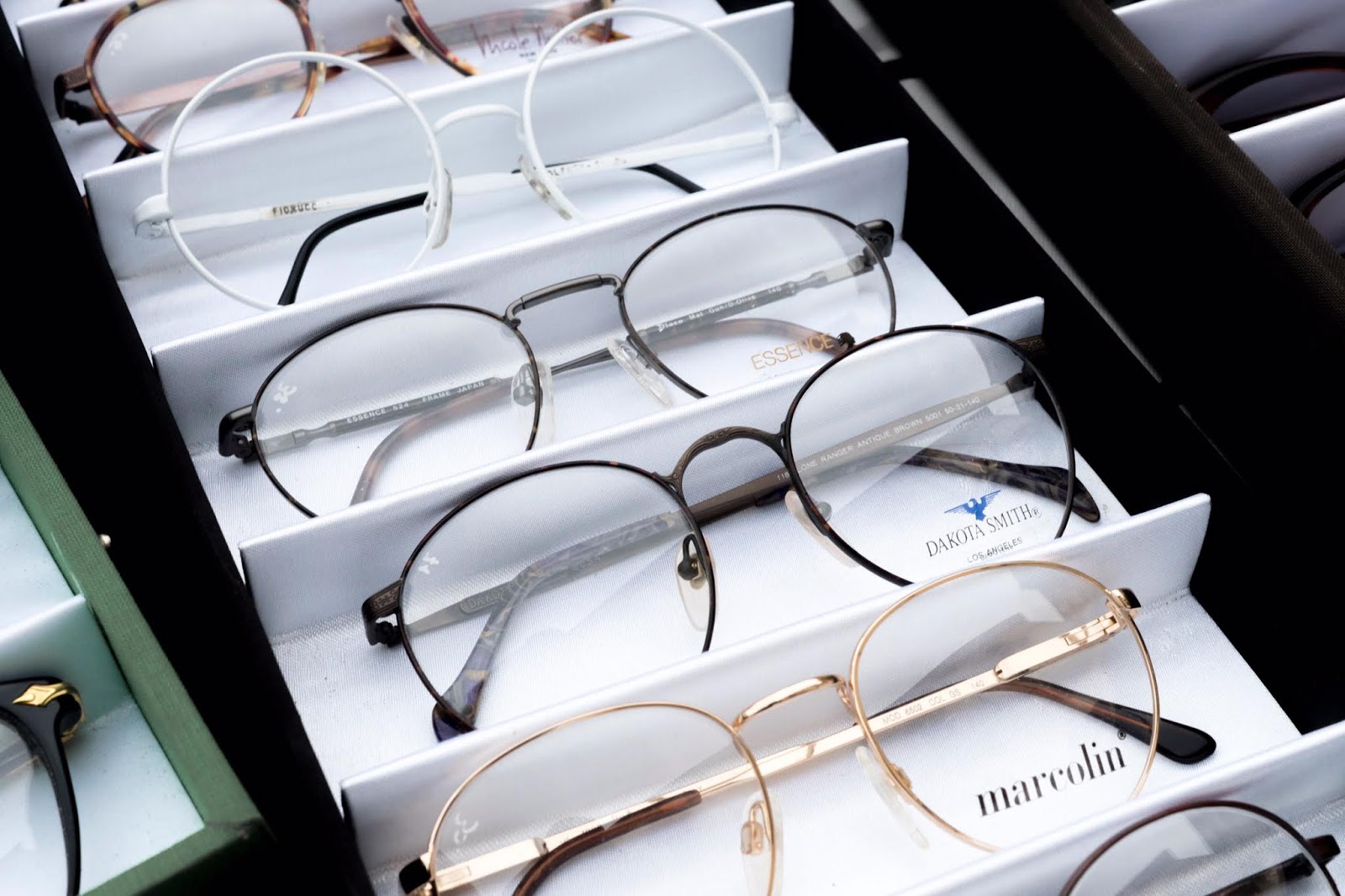 How to Choose the Perfect Pair of Glasses for Your Face Shape