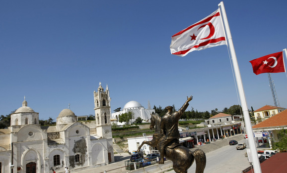 Northern%2Bcyprus%2Bflag.jpg
