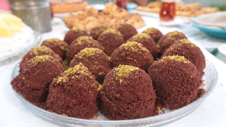 MUZLU KÖSTEBEK PASTA Tarifi