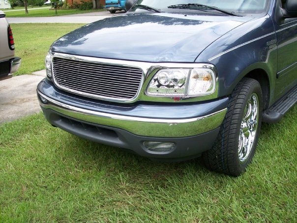 CSC Motors: Past Rides - 2001 Ford Expedition