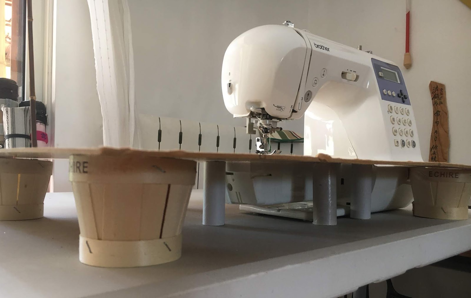 南フランス20年のむっちゃんブログ ミシン用 簡易ワイドテーブル(自作)