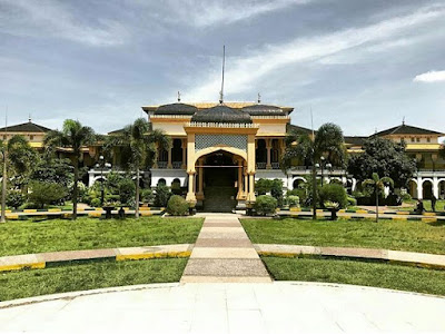 Istana Maimun, Sultan Deli Sumatera Utara