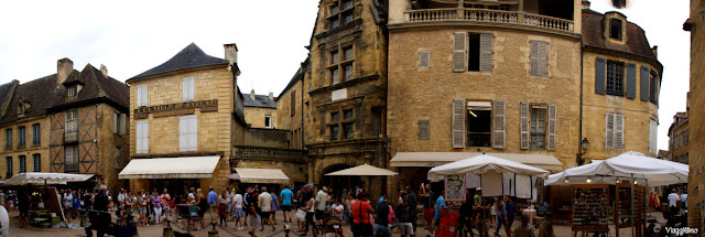 Vista del centro storico di Sarlat la Caneda