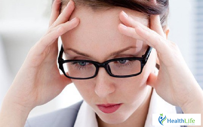 Macular degeneration in young people - early detection to avoid blindness Macular degeneration in young people - early detection to avoid blindness