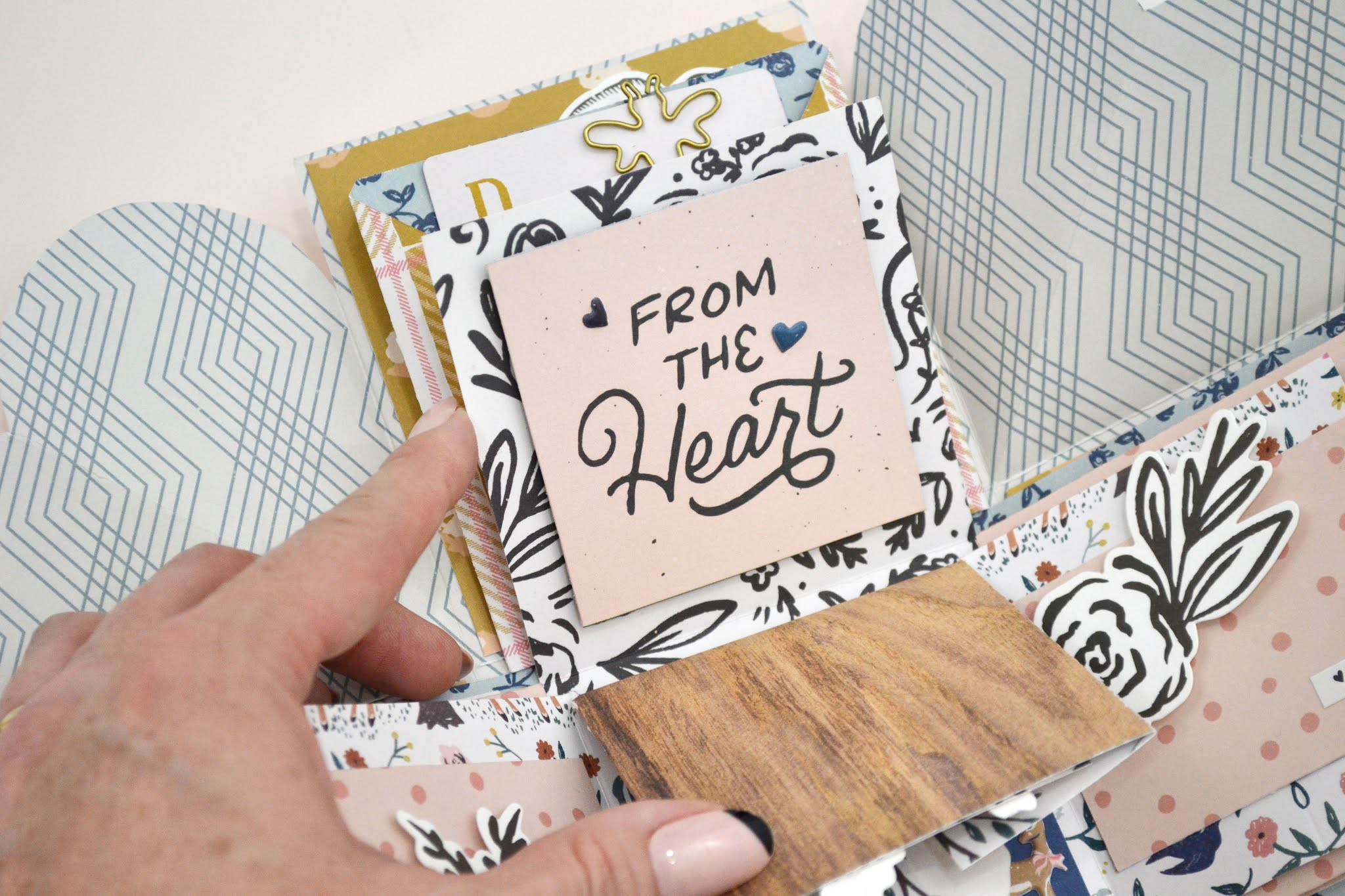 Aly Dosdall how to make an explosion box with the we r memory keepers