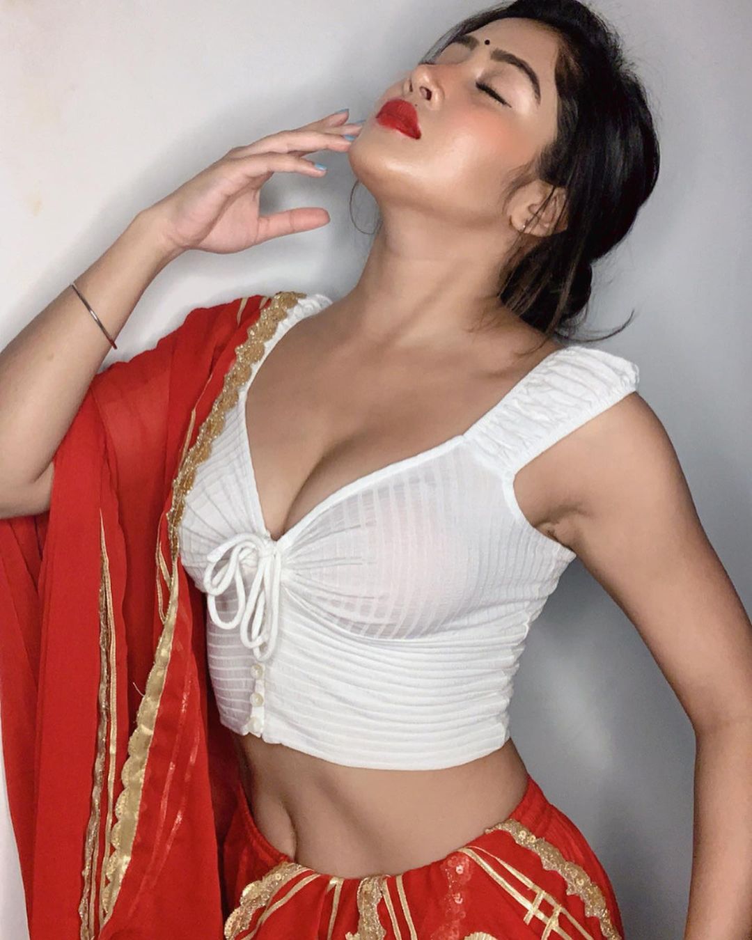 Sofia Ansari - Hot, sexy and beautiful