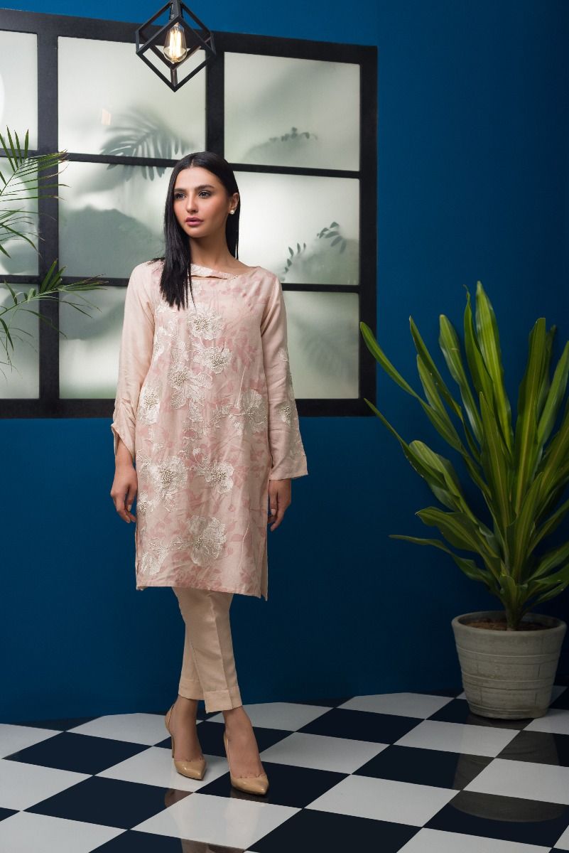 Gul Ahmed Ideas Pret Formal Collection 2018 GLAMOUR1825 SKU WAP18