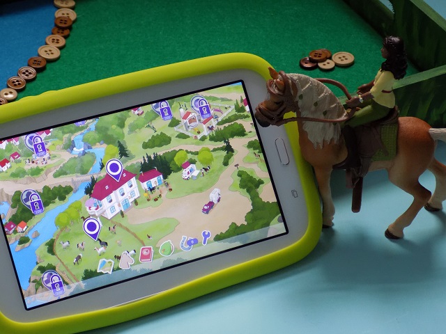 schleich stable and horse pack