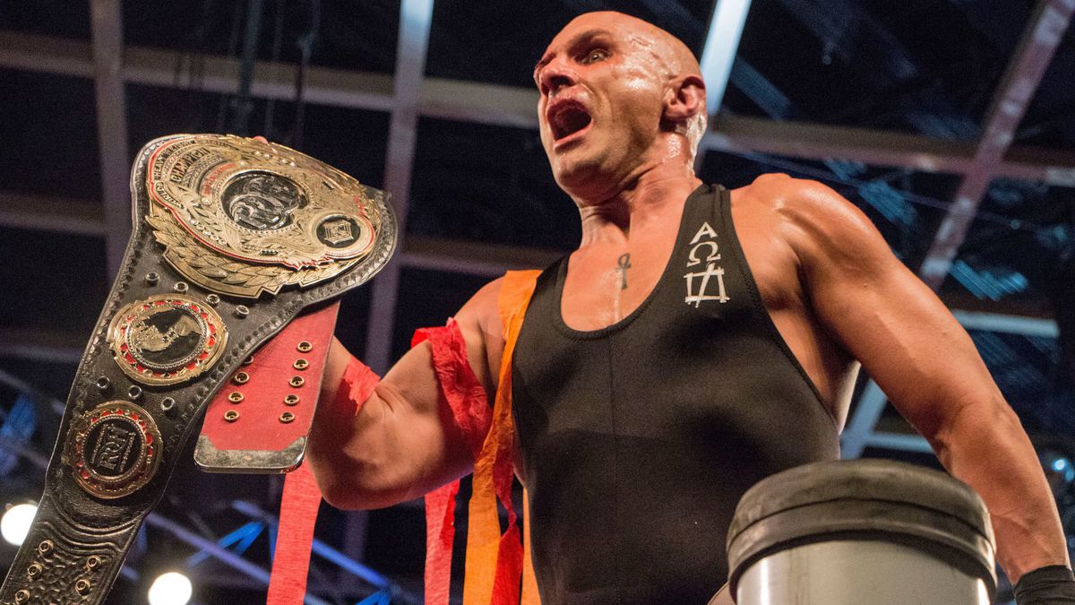 Christopher Daniels comenta sobre os rumores de ser o “Higher Power” original da WWE