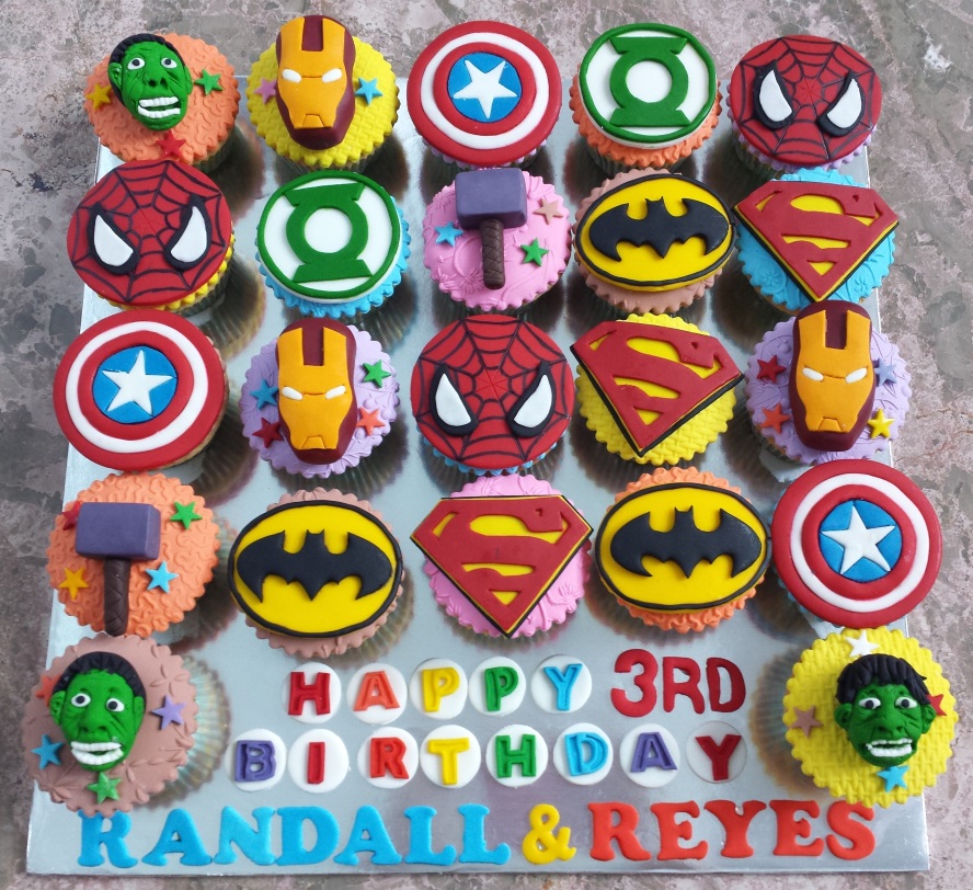 Yochana's Cake Delight! Avengers Cupcakes