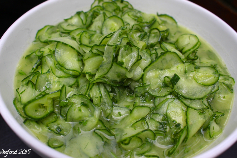 WesFood - Herr Westerhausen kocht ...: Knackiger Gurkensalat