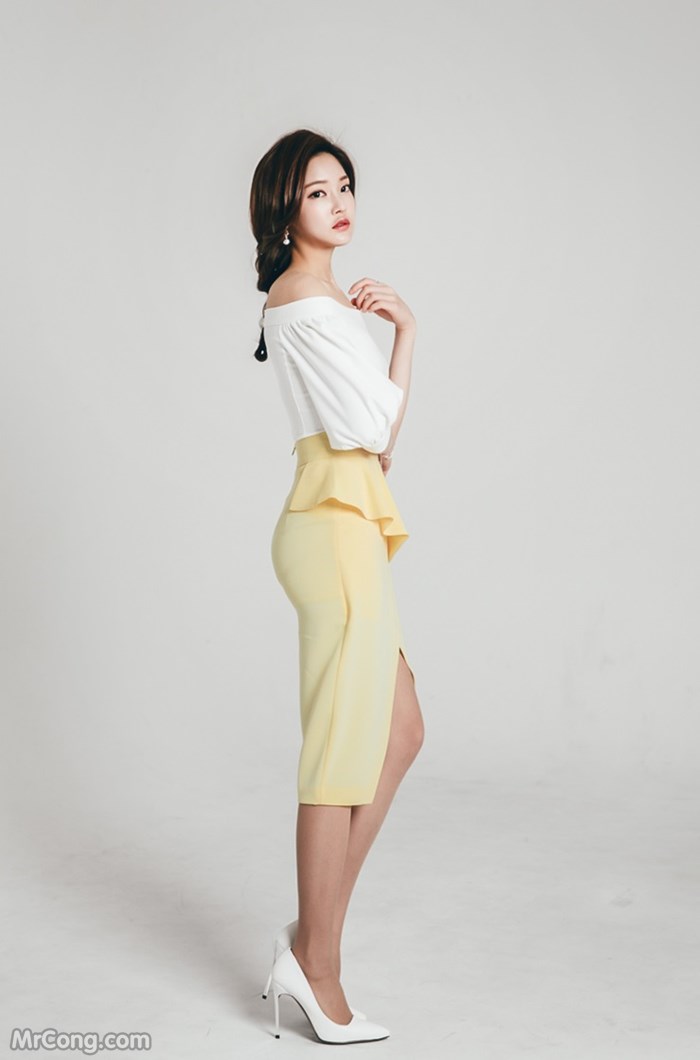 Beautiful Park Jung Yoon in the February 2017 fashion photo shoot (529 photos) photo 14-10