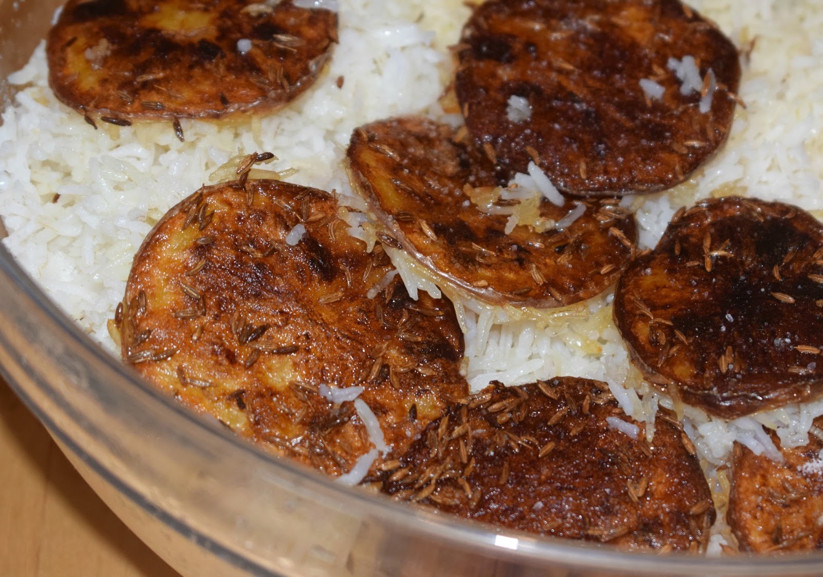 Rice DOESN'T have to be boring?! Persian Rice With Crispy Potatoes