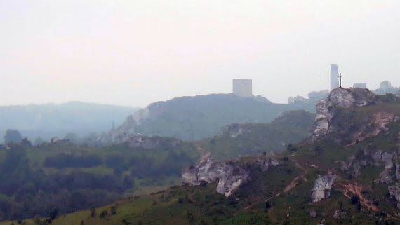 Biakło i Zamek Olsztyn panorama