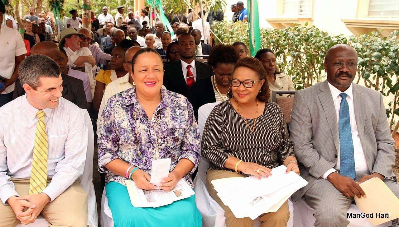 Sophia Martelly Inauguration Du Pole Mere Enfant A Fond Des Blancs