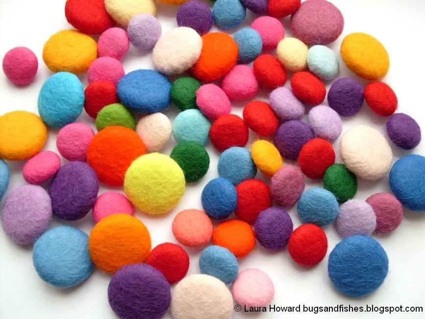 Bugs and Fishes by Lupin: How To: Make Felt Covered Buttons