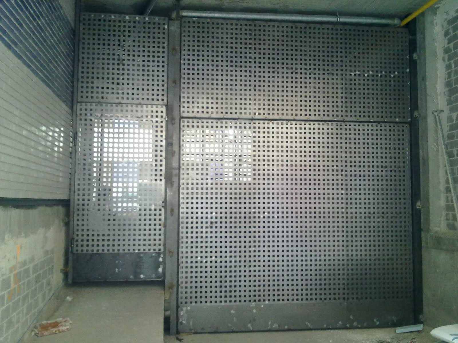 METALICAS ANUGAR S.C.: Puertas De Garaje