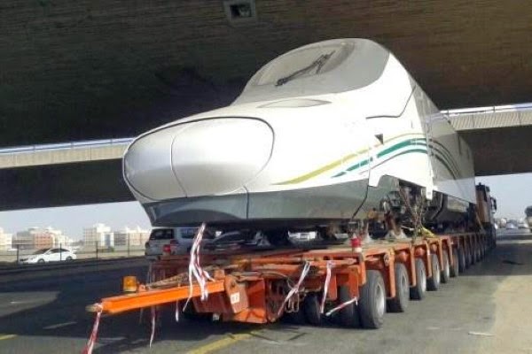 حمل قطار الحرمين الشريفين من جدة الى قرب المدينة المنورة
