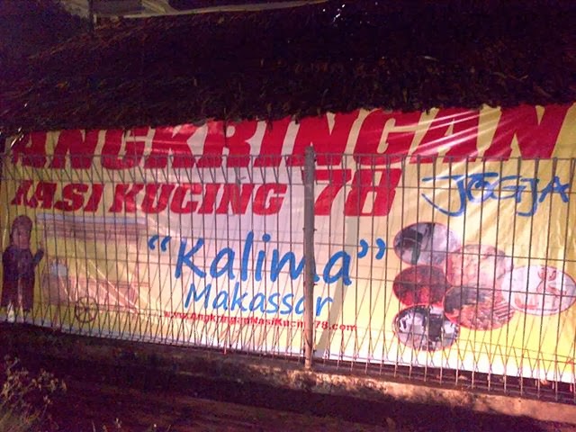 Angkringan Nasi Kucing 78 Makassar Desember 2013