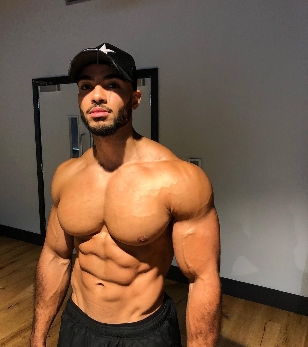 hot-black-mixed-muscle-hunks-justin-st-paul-shirtless-body-sexy-huge-pecs