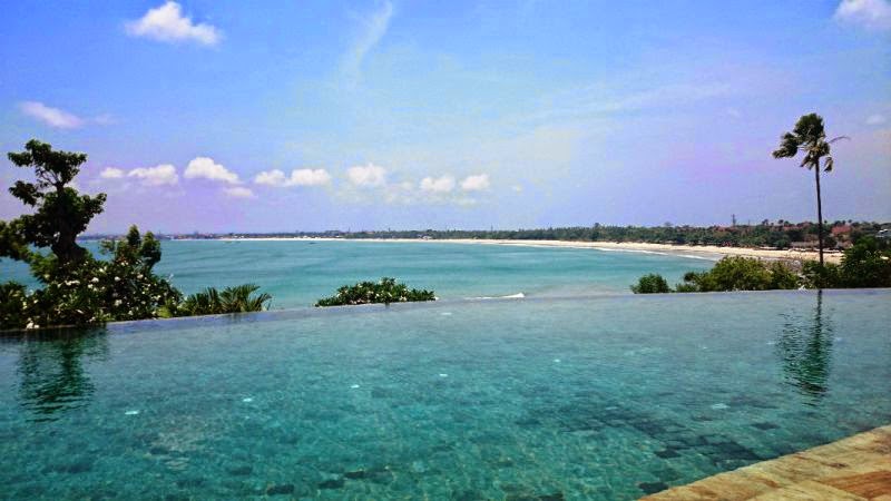 Terpopuler 27+ Gambar Orang Duduk Di Tepi Pantai