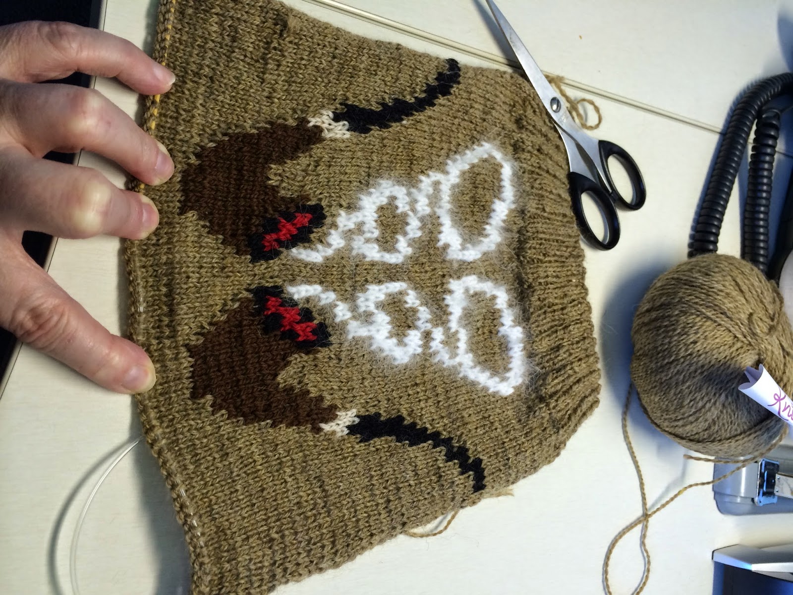 Muddy Paws & Puppy Kisses Grace Ennis Graphic Knitting Patterns Pipe