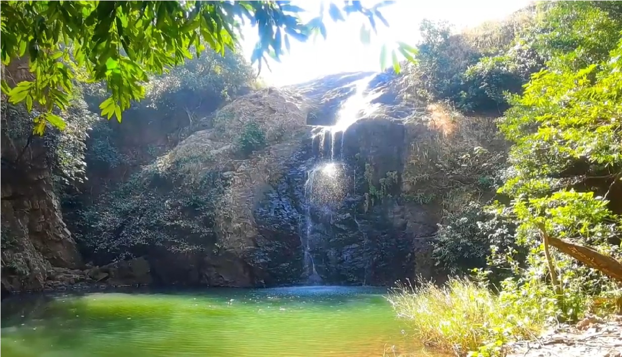 Delari Waterfall Raigarh tourist places
