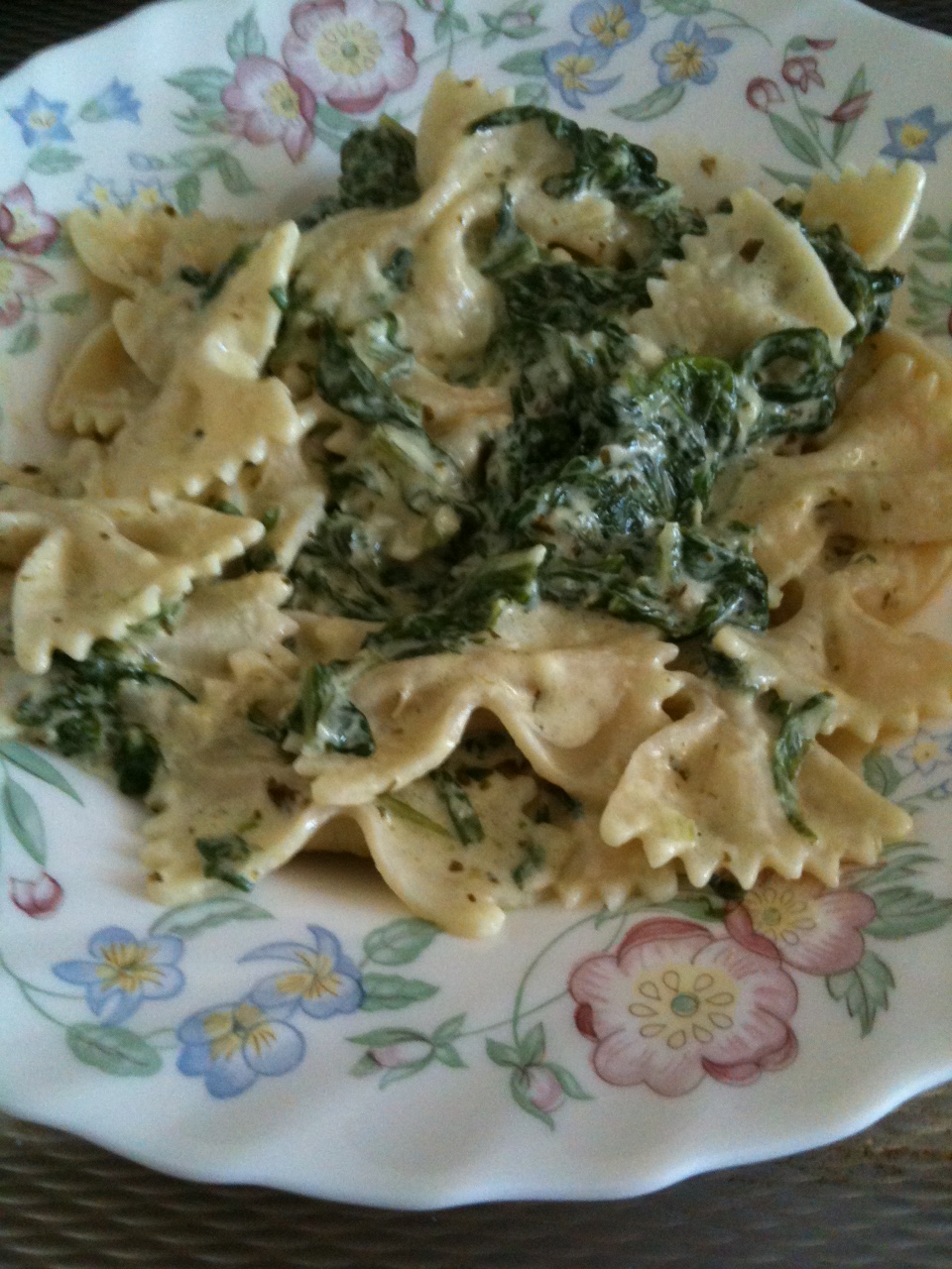 She Likes Bento: Recipe: Creamy Spring Pasta