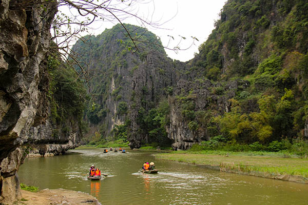 Balade sur l’eau à Ninh Binh