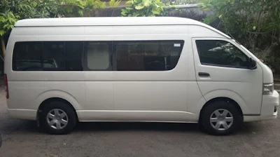 Toyota Hiace commuter with AC 16 seat