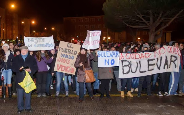 Manifestación en el barrio del Gamonal, en Burgos