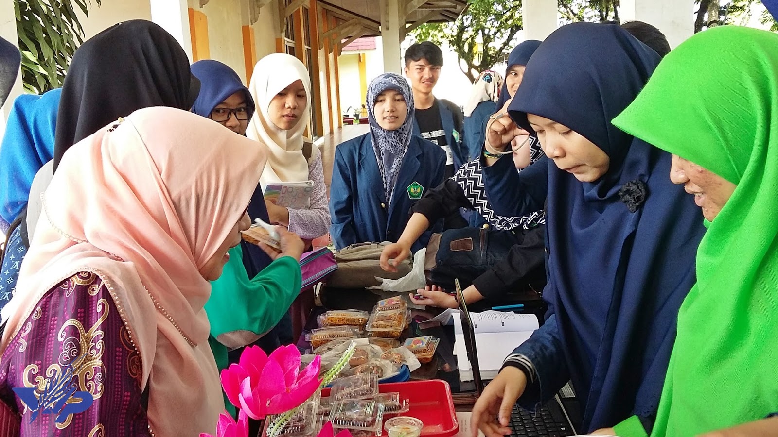 Apa Saja Pekerjaan yang Bagus untuk Mahasiswa? - Bisnis Borneo