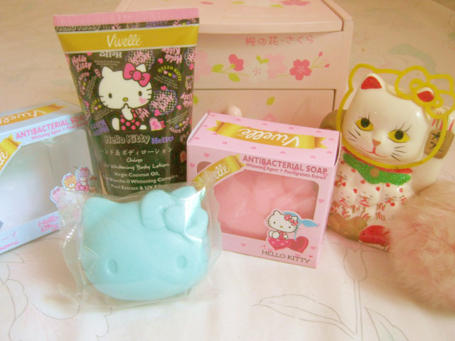 Beauty Review Kawaii Products Vivelle Hello Kitty Series She