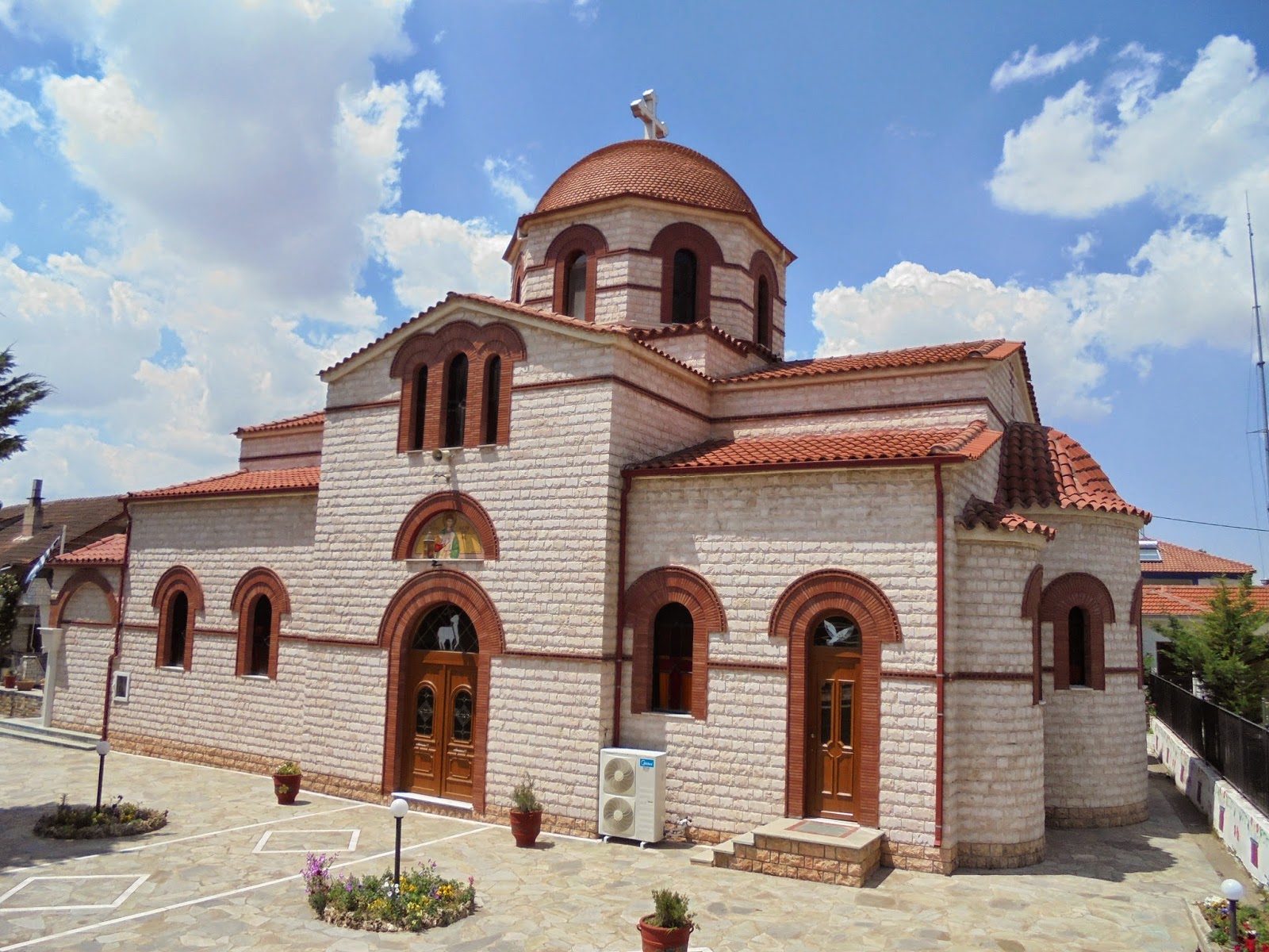 ναό του αγίου Δημητρίου στο Καρυοχώρι Εορδαίας