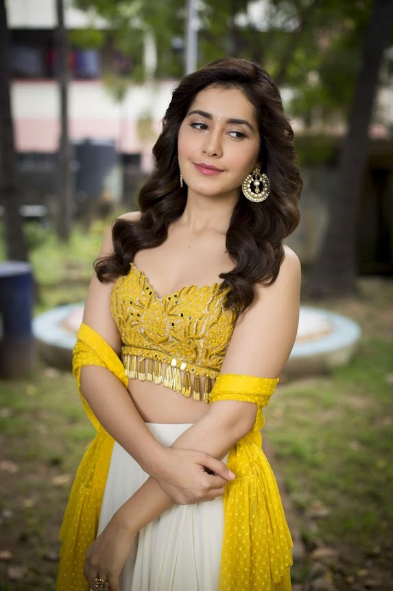 Raashi Khanna at Adanga Maru Pre-Release Event