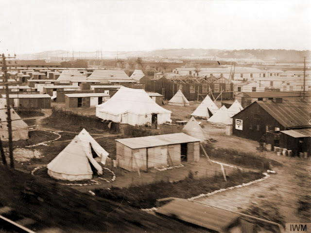 Вид британского лагеря в Этапле,  снимок от 18 ноября 1915 года