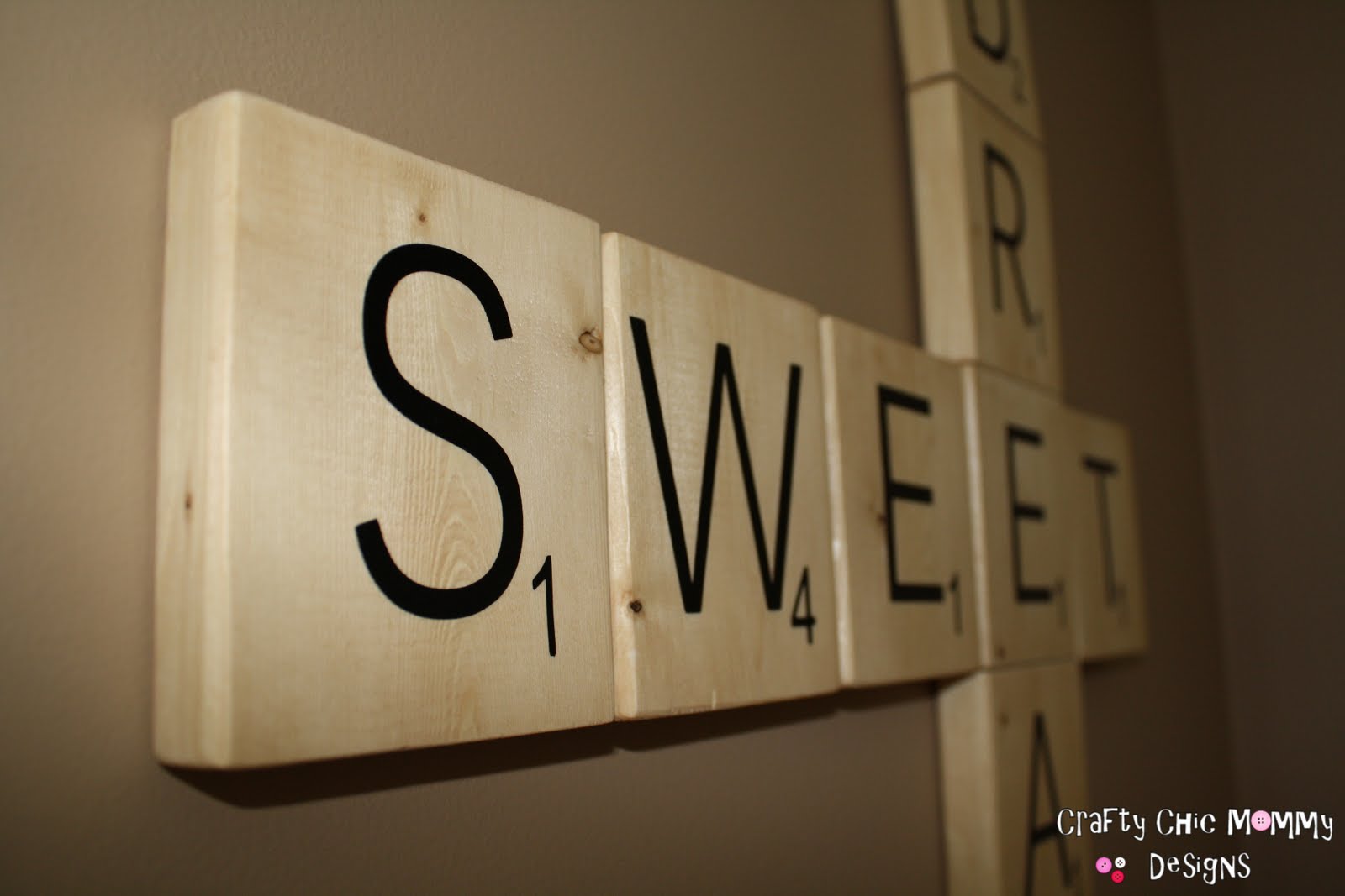 Crafty Chic Mommy GIANT SCRABBLE TILES TUTORIAL