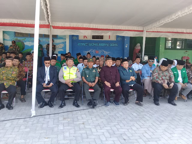 Danramil Karanganom Hadiri Apel Kebangsaan Ponpes Al Mutaqin Pancasila Sakti
