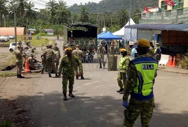  KAWAD BERDURI DI KAWASAN LALUAN KELUAR MASUK TAMAN SEMARAK