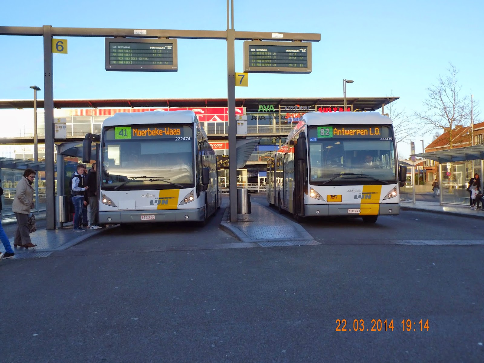 Diplomatie Overjas Aannemer busfoto's van de VVM (de lijn)
