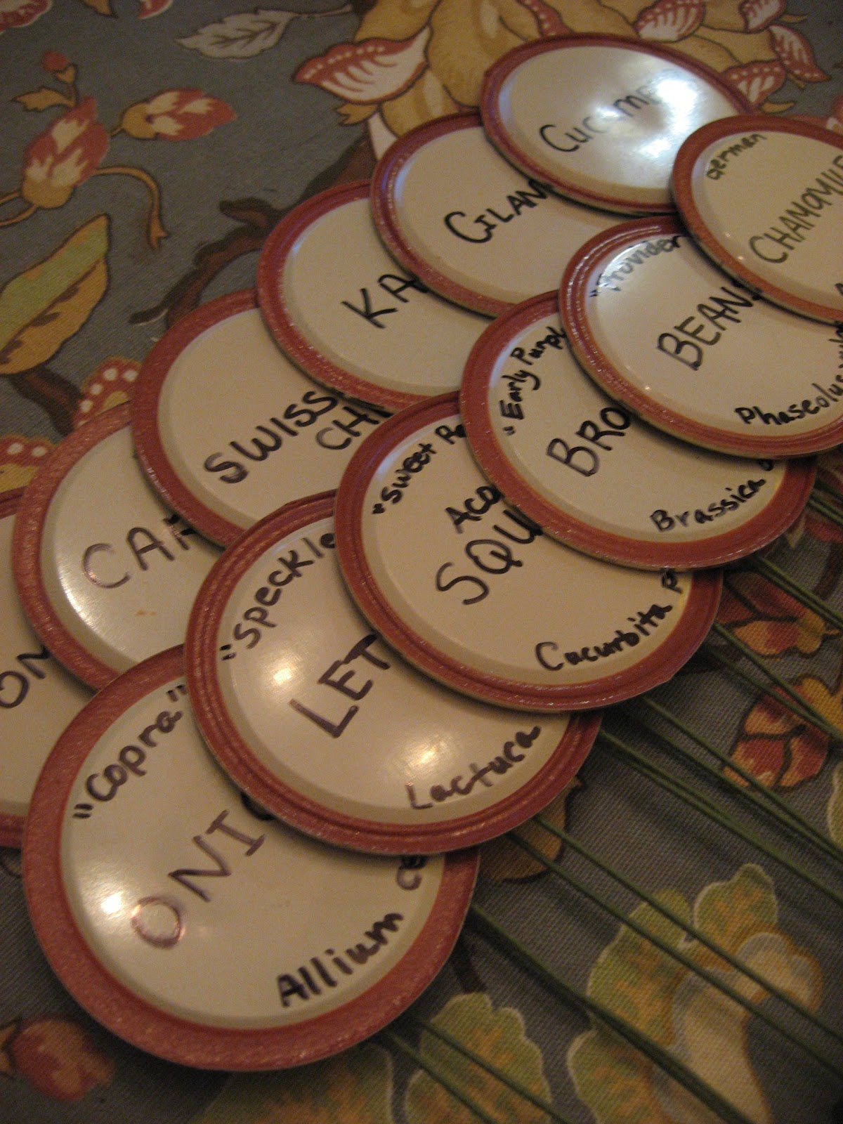 Happy Home: DIY Plant Labels out of Used Canning Lids