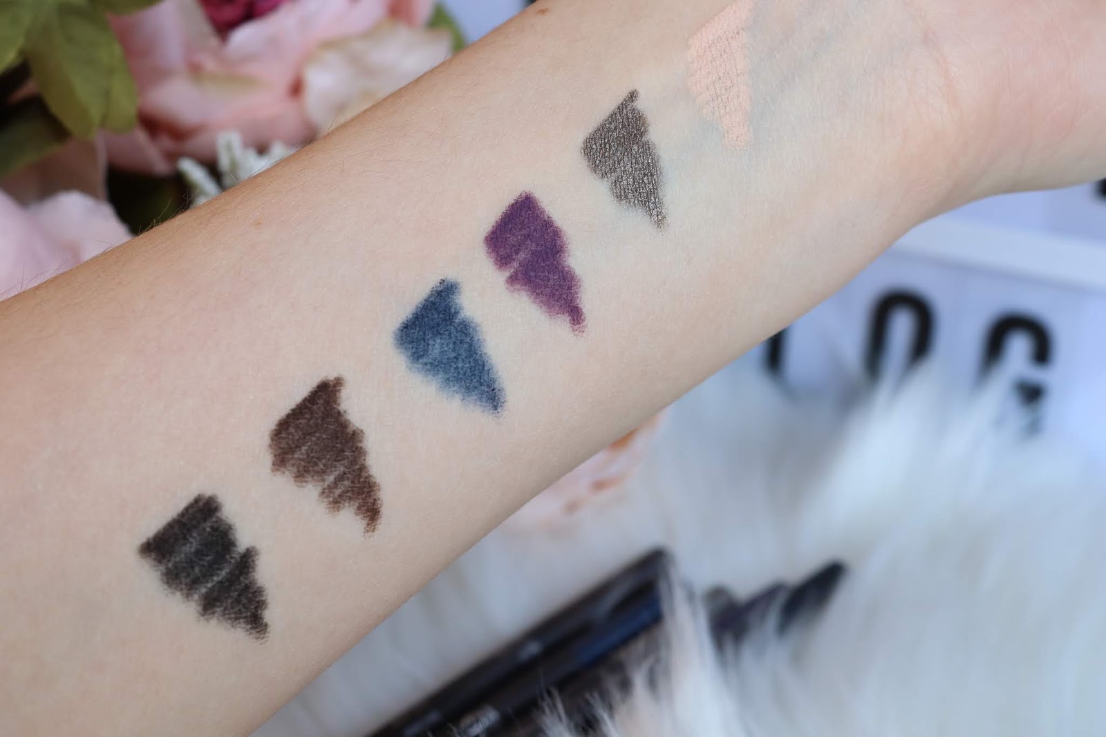 Makeup Geek Retractable Eyeliners Review Beauty With En