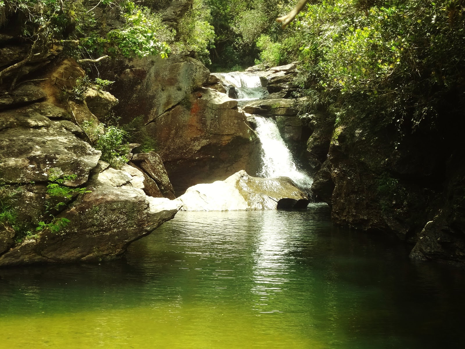 Pé de Natureza Luminárias MG Cachoeira do Mandembe + Cachoeira Pedra