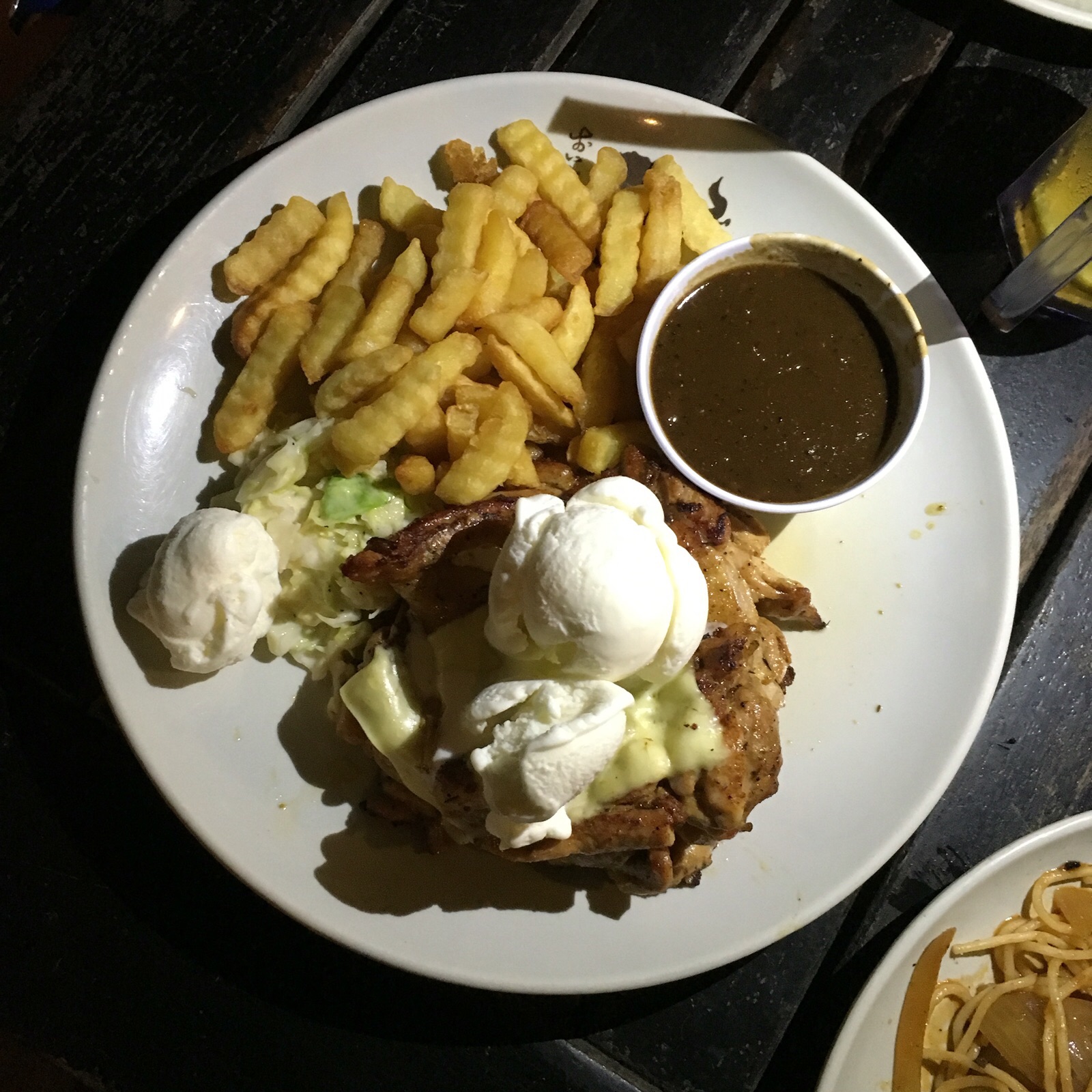 FR Tempat Makan di Kuching Sharing Downtown Kuching